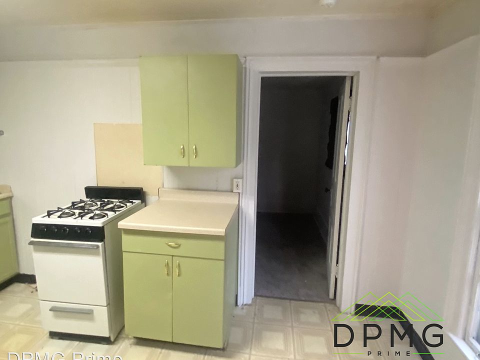 1st image of 533 Seymour Ave #4