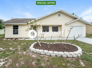 10720 Figtree Ct, Lehigh Acres, FL 33936