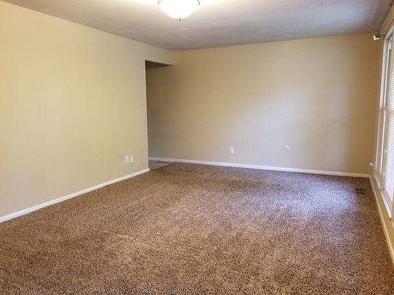 5th image of 1011 Derringer Dr
