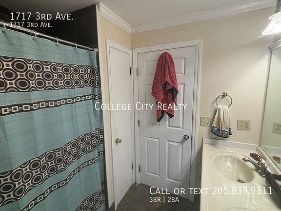 2nd image of 1717 3rd Ave