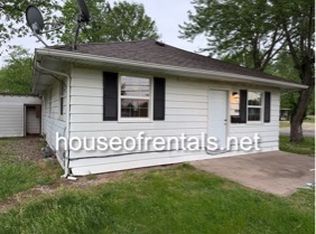 1500 N 13th St, Herrin, IL 62948