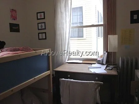 Hancock St — Photo 5