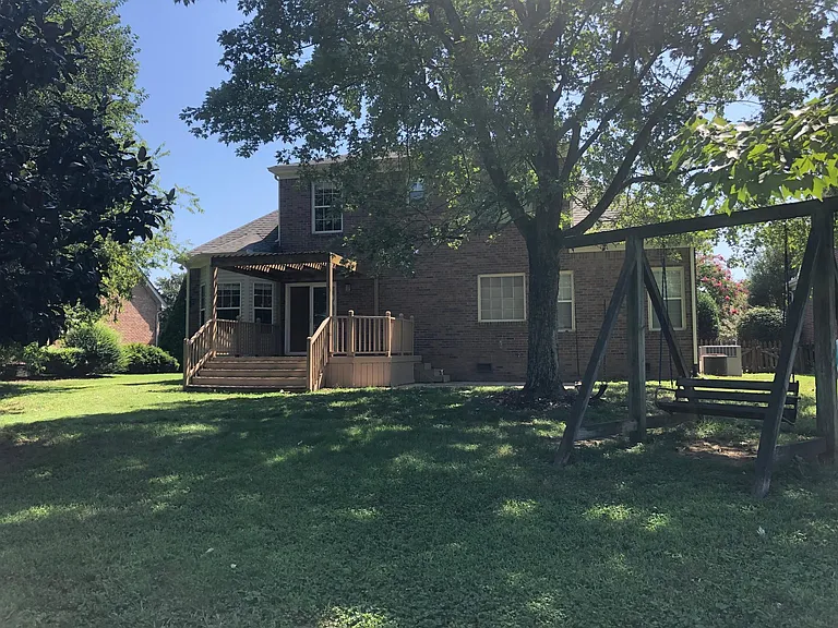 1241 Summer Haven Cir — Photo 34