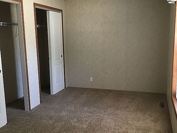 4th image of 335 Jefferson St Lot C3