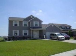 58 Cabernet Ln, Oregon, OH 43616