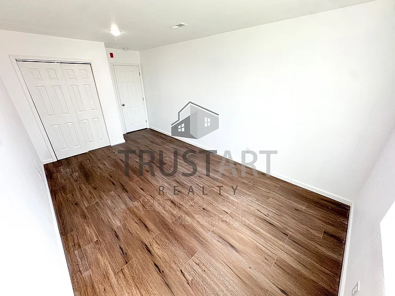 2317 N 15th St #4 — Photo 15