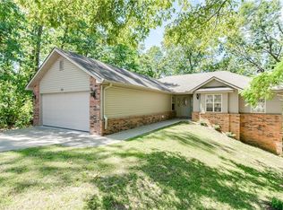 59 Reighton Dr, Bella Vista, AR 72714