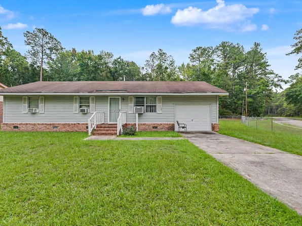 419 Cleveland St, Walterboro, SC 29488