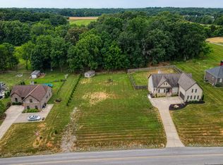 417 Tom Link Rd, Cottontown, TN 37048