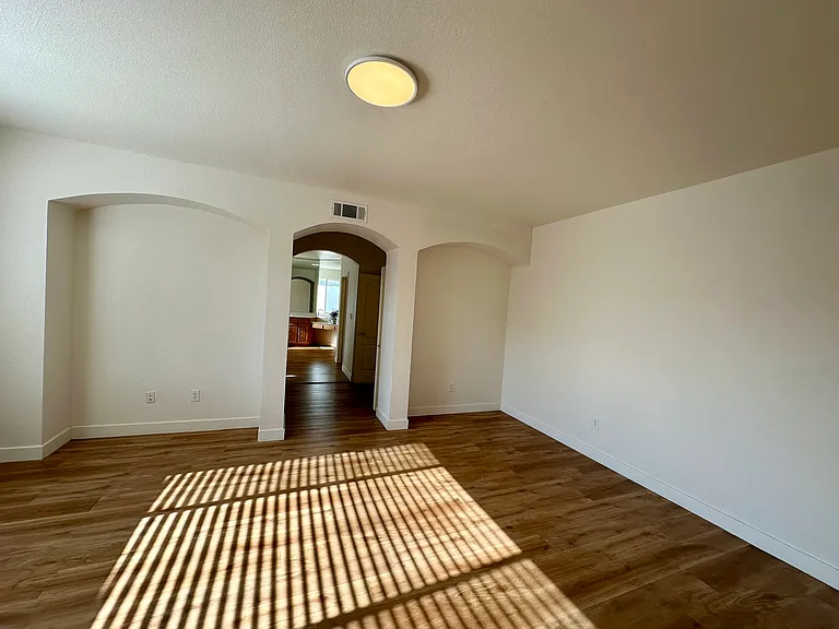 Upstairs: 
Bedroom 1 (Master Bedroom)
Direct access to ensuite bathroom)