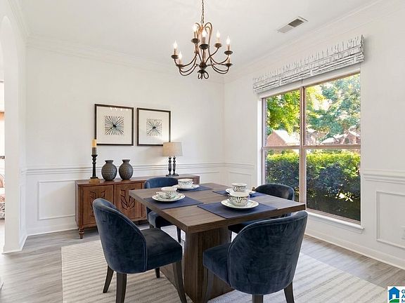 5th image of 677 Barkley Cir