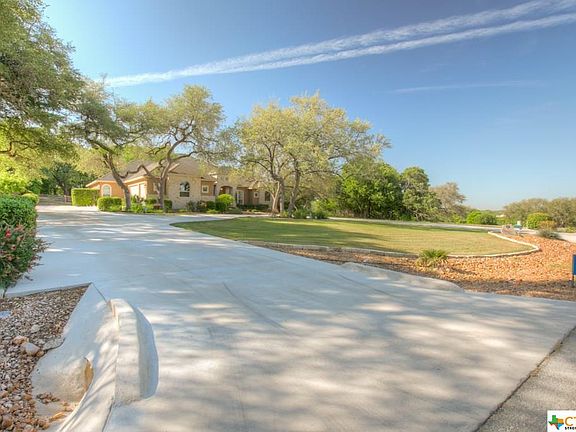 4th image of 275 Brookhollow