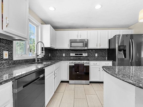 2nd image of 39 Frost Ave