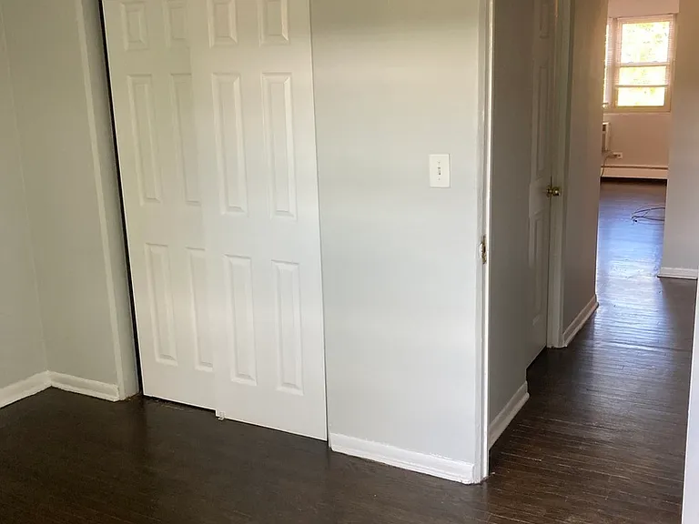 2420 W Berwyn Ave #304 — Photo 5