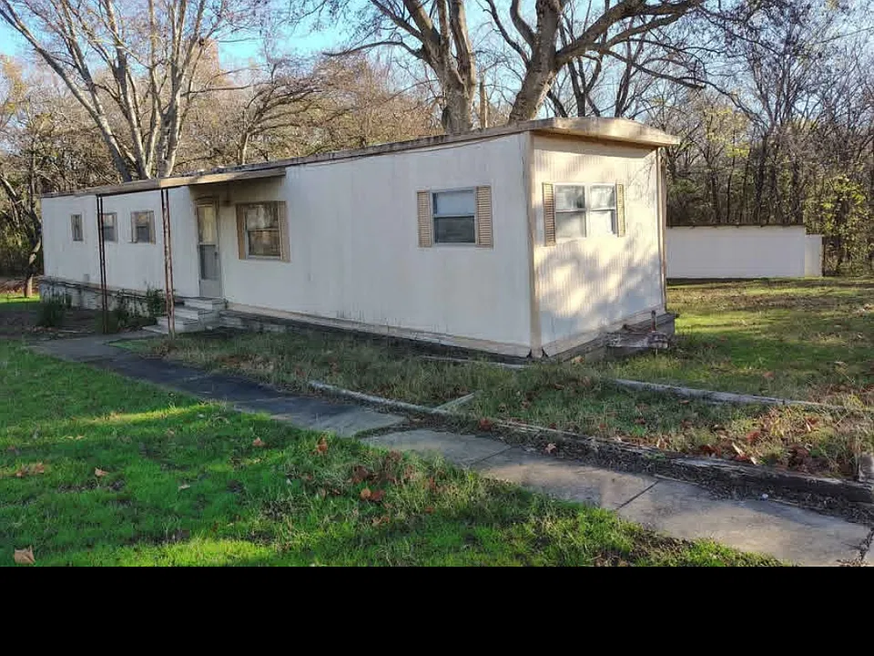 32156 E 689th Loop