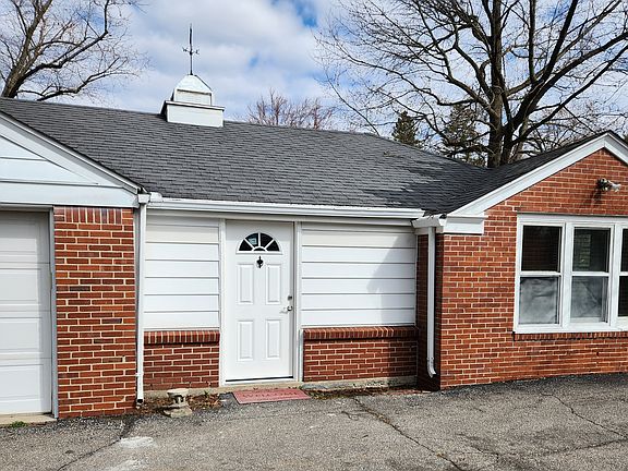 2nd image of 3201 Westchester Rd