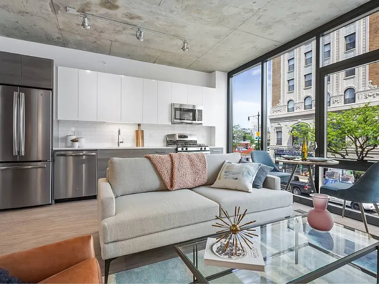 Upshore Residences — Photo 10