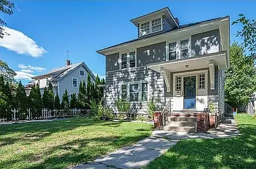 30 Franconia St — Photo 5
