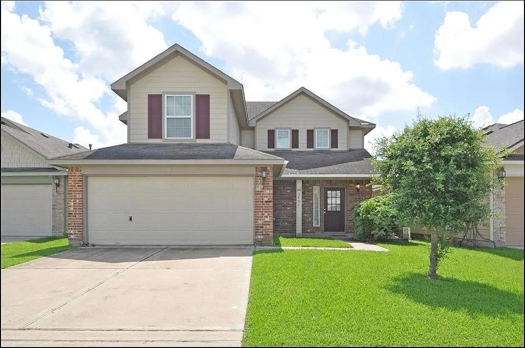 3 bed, 2.5 bath, 1589 sqft, $2,000 — Photo 1