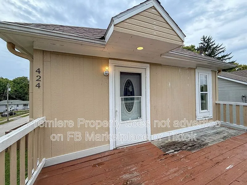 1 bed, 1.0 bath, 1068 sqft, $895 — Photo 2