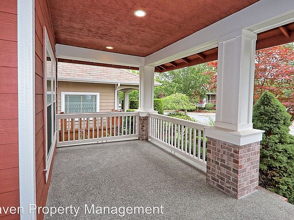 2nd image of 2569 20th Ave NE
