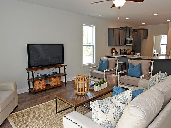 Image represents a previous build. Current selections may vary.