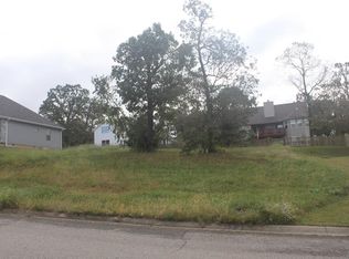 318 Tee Ln, Carl Junction, MO 64834