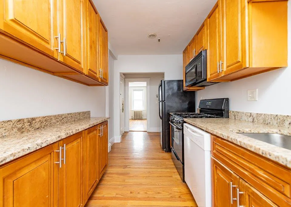 284 Chestnut Hill Ave #5B