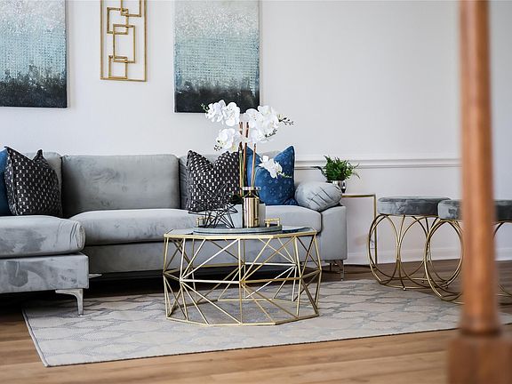 5th image of 5221 Austral Loop