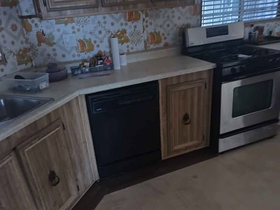 4th image of 1340 Cabrillo Dr