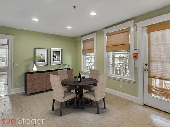 Kitchen (Virtually Staged)
