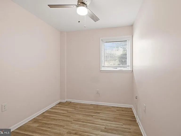 3833 Lansdale Ct #82 — Photo 12