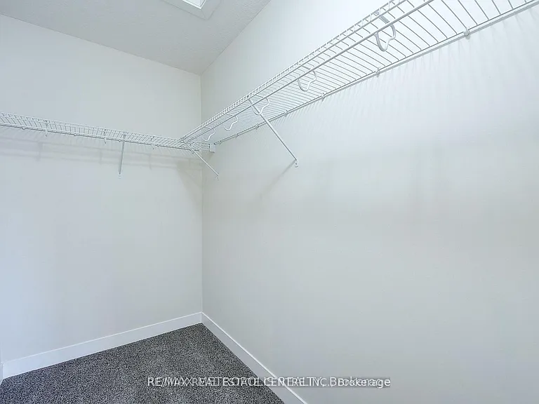 996 West Village Sq — Photo 18