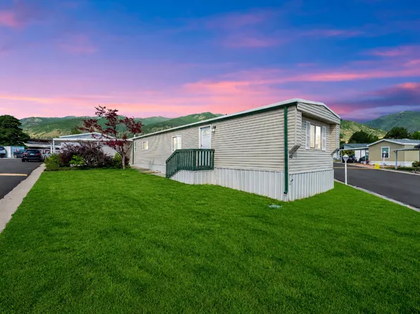 975 E 1175 S Trlr 40, Fruit Heights, UT 84037