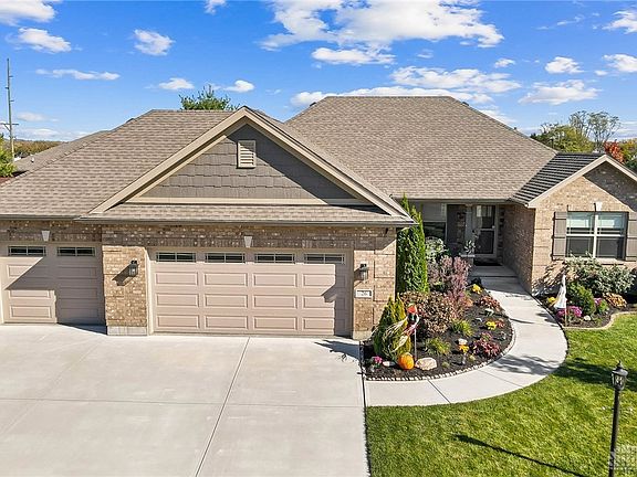5th image of 26 Oakridge Ct