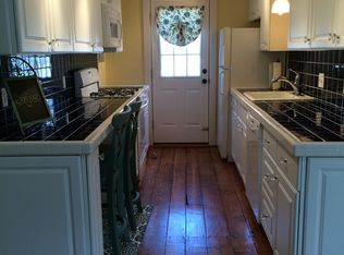 22 Broad St, Newburyport, MA 01950