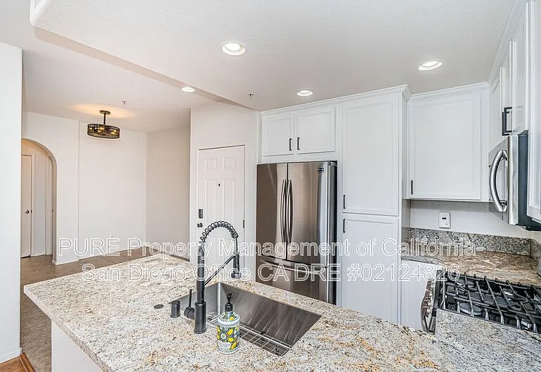 1760 E Palomar St E #304 — Photo 4