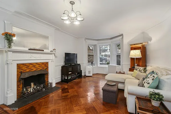 Rented by Corcoran | media 18