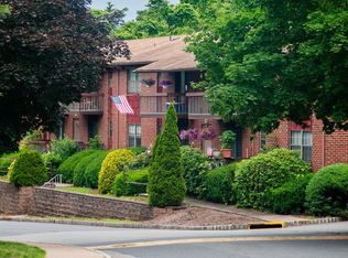 Easton North Apartments, Somerset, NJ 08873