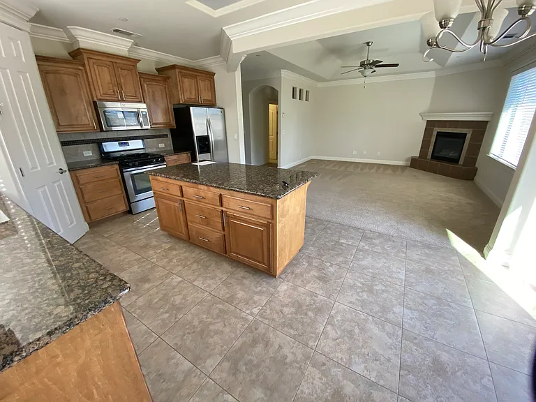 Kitchen/living room