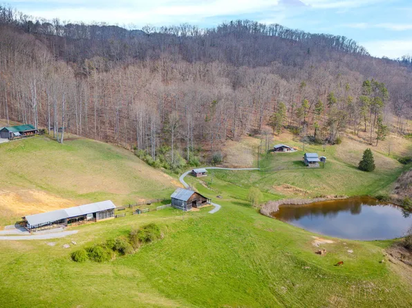 341 Hawk Dr, Gate City, VA 24251