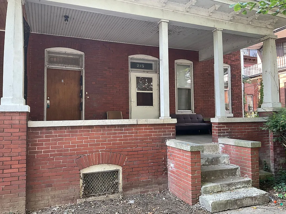 215 Woodbine St