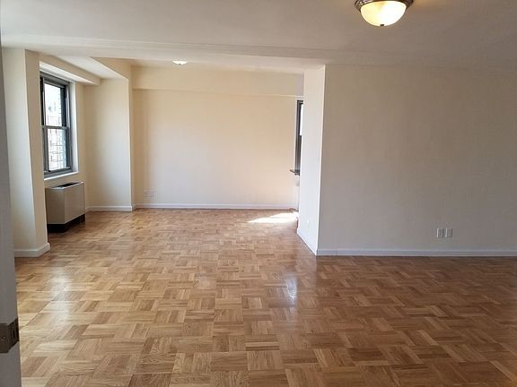 2nd image of 250 E 63rd St APT 911