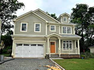 321 Saint Georges Pl, Westfield, NJ 07090