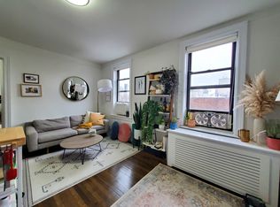 26 Grove St #5F, New York, NY 10014