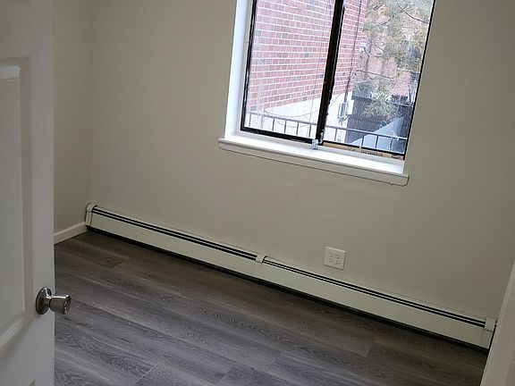 BEDROOM #1
