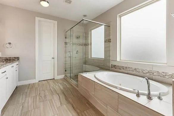 805 W 23rd St #B — Photo 14