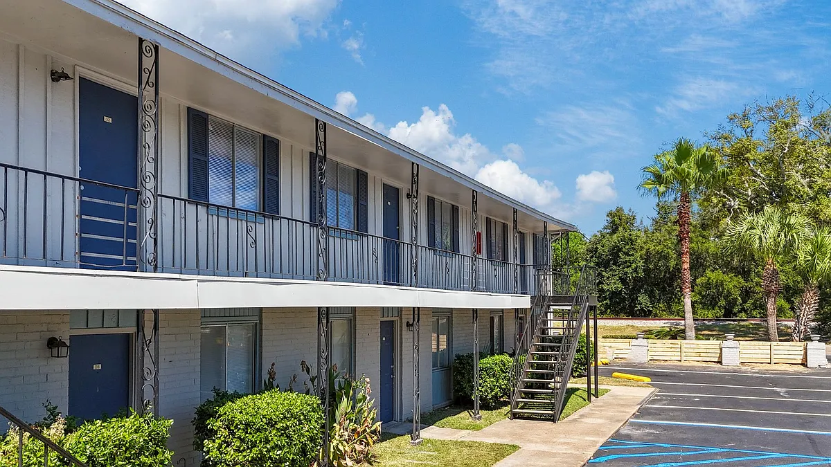 Building Photo - Gulf View Apartments