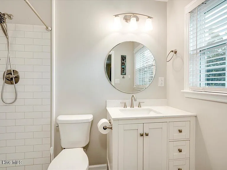933 Campbellton Dr — Photo 15