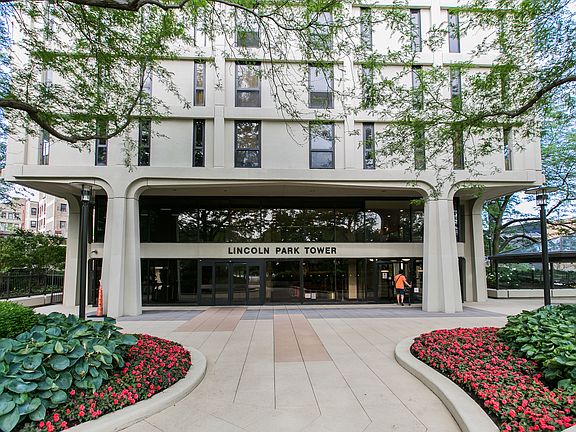 3rd image of 1960 N Lincoln Park W APT 812